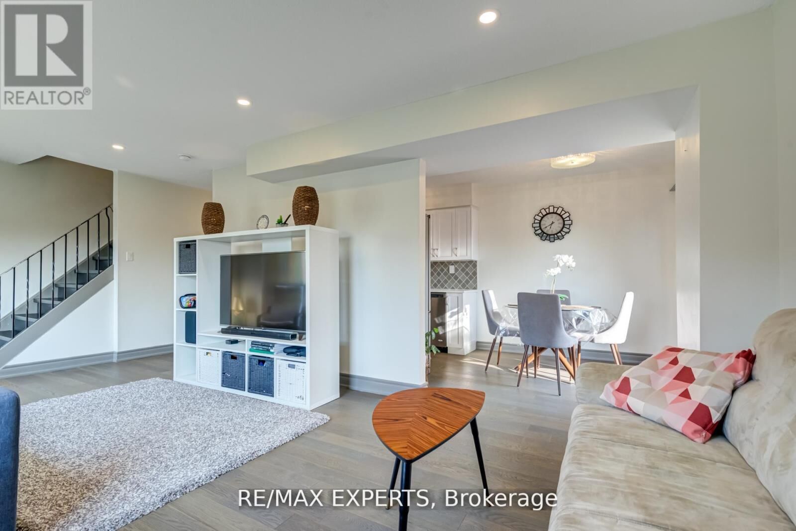 Property Photo:  766 Walter Street J  ON N3H 4P3 