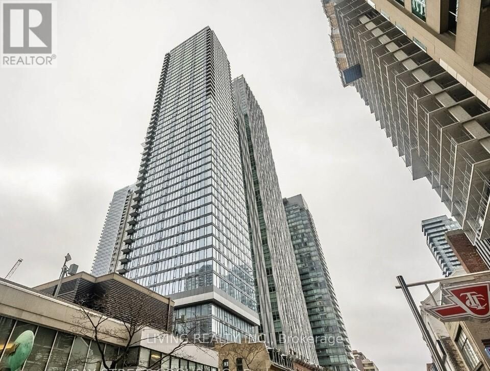 Property Photo:  8 Cumberland Street 3501  ON M4W 0B6 