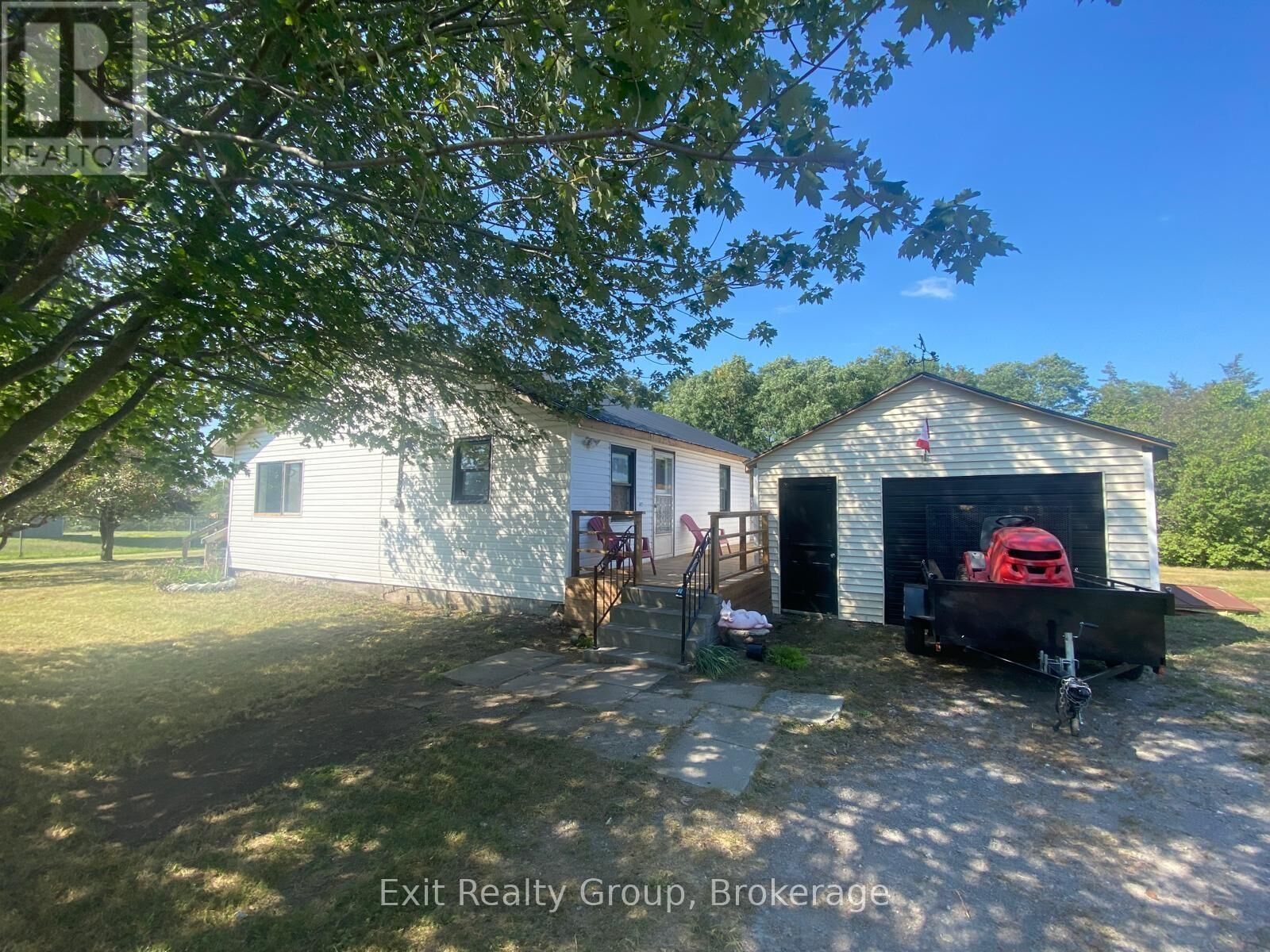 Property Photo:  48 County Road 29  ON K0K 1T0 