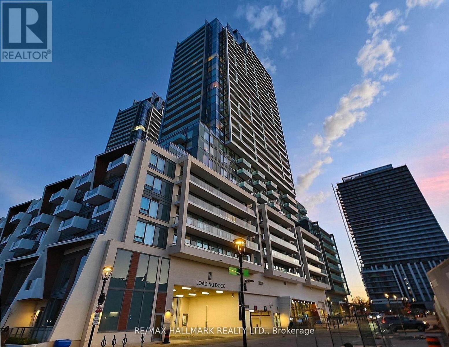 Property Photo:  8 Olympic Gdn Drive S1405  ON M2M 0B9 