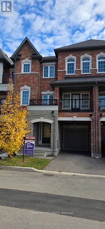 Property Photo: 27 Shiff Crescent ON L6Z 0B4
