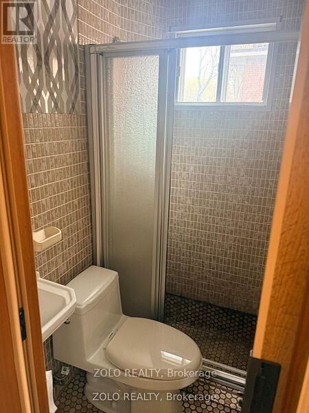 Property Photo: 469 Evans Avenue ON M8W 2T6