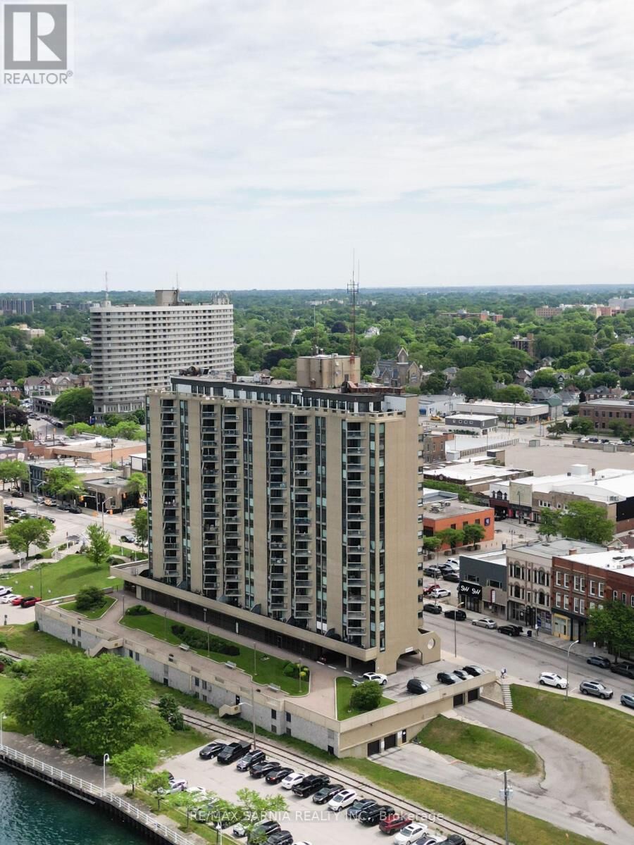 Property Photo: 155 Front Street North 1204 ON N7T 7V5