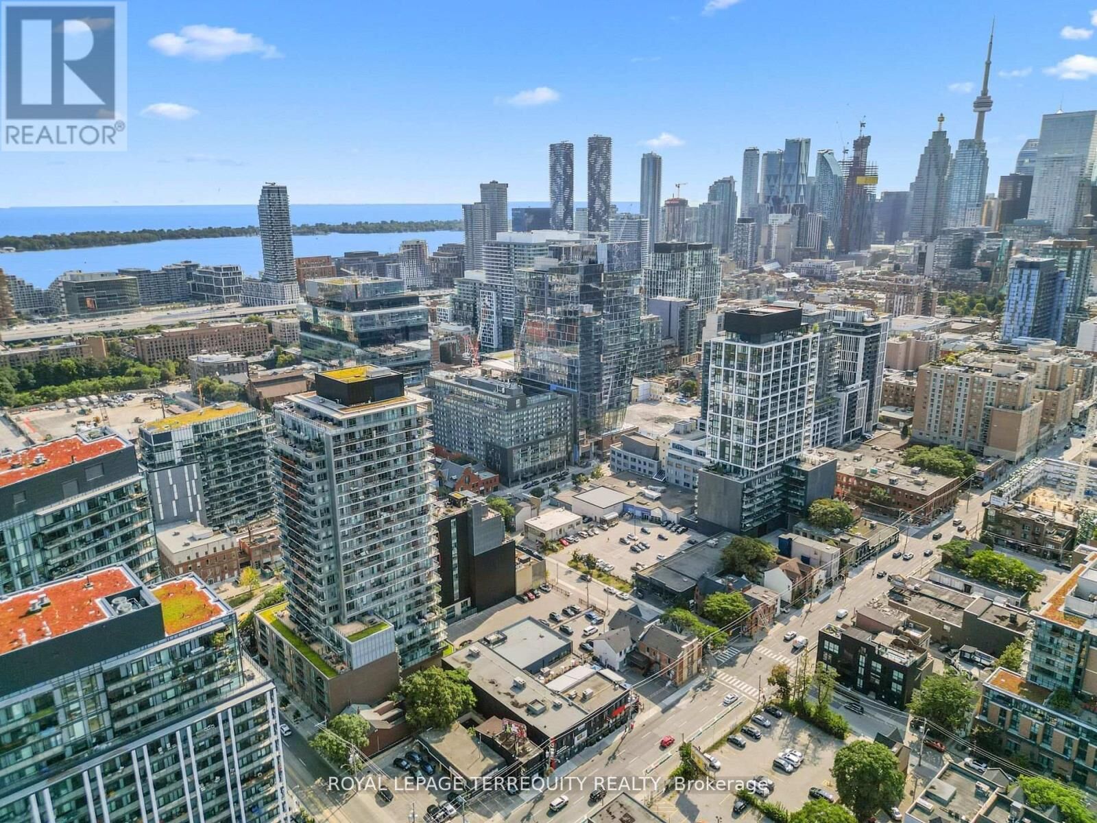 Property Photo: 120 Parliament Street 1808 ON M5A 0N6