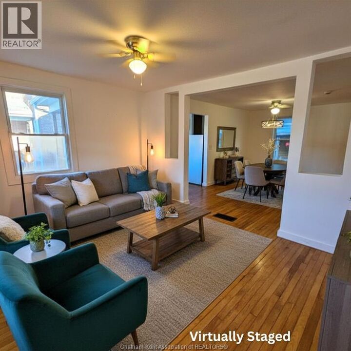 Property Photo:  201 Park Street  ON N7M 3S1 