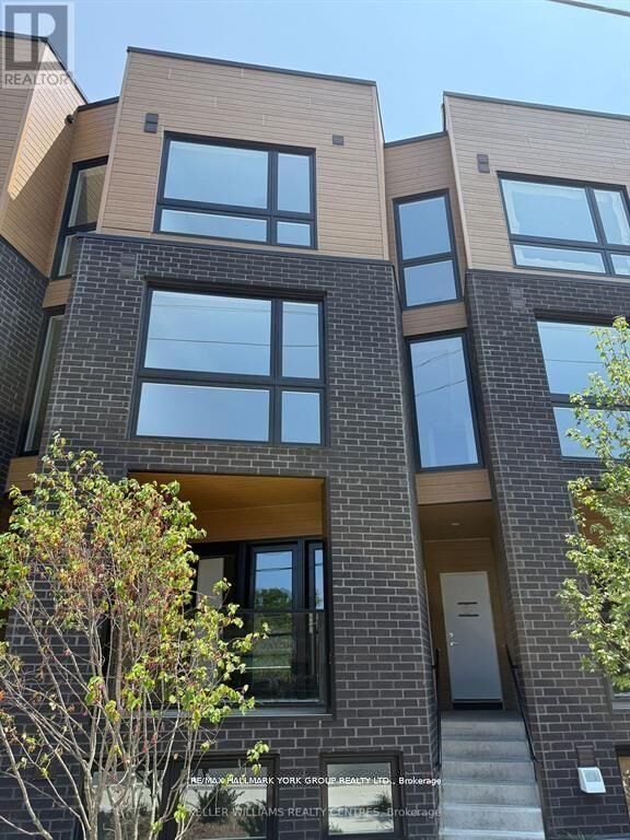 Property Photo: 35 Birchcliff Avenue 37 ON M1N 3C5