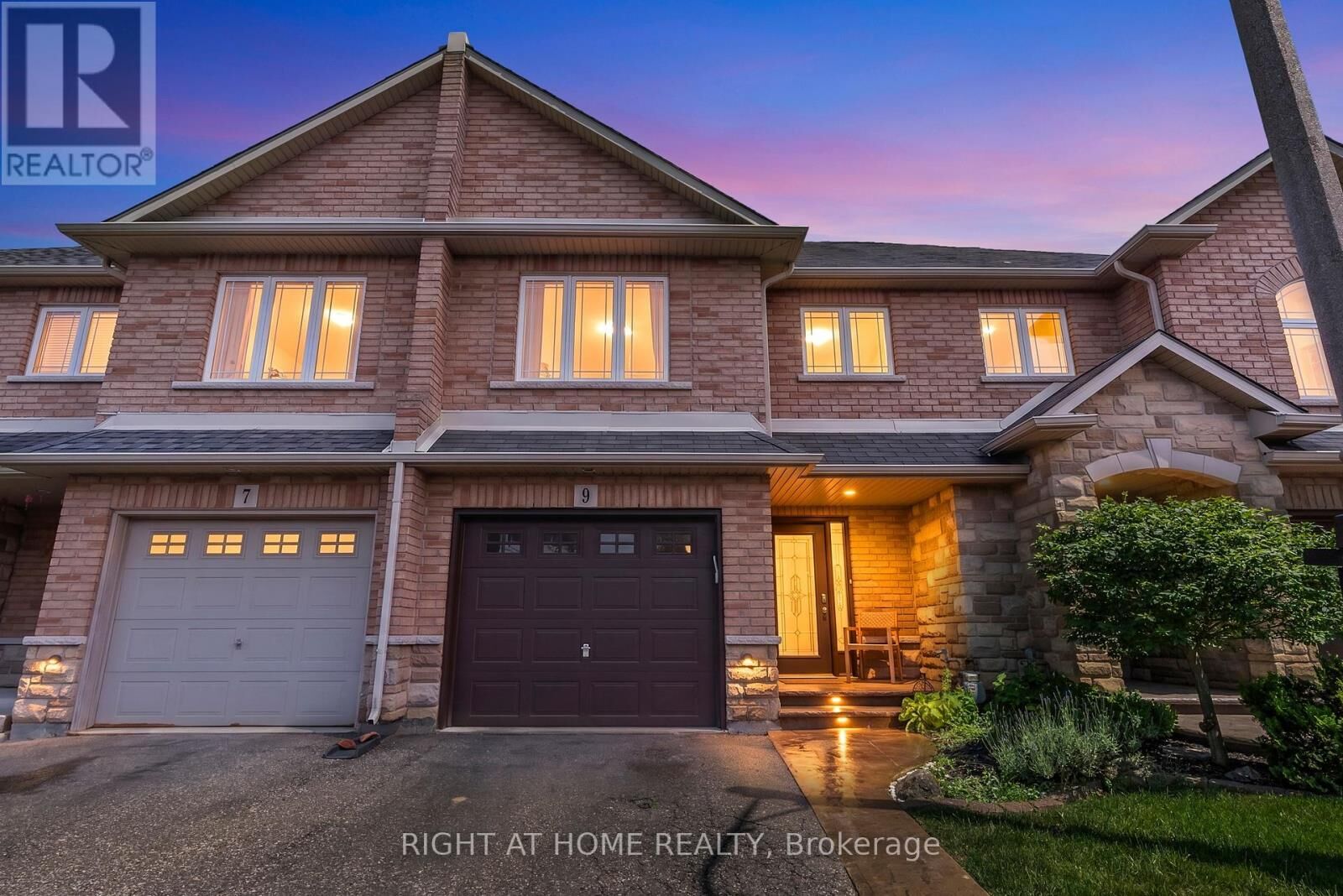 Property Photo: 9 Periwinkle Drive ON L0R 1P0