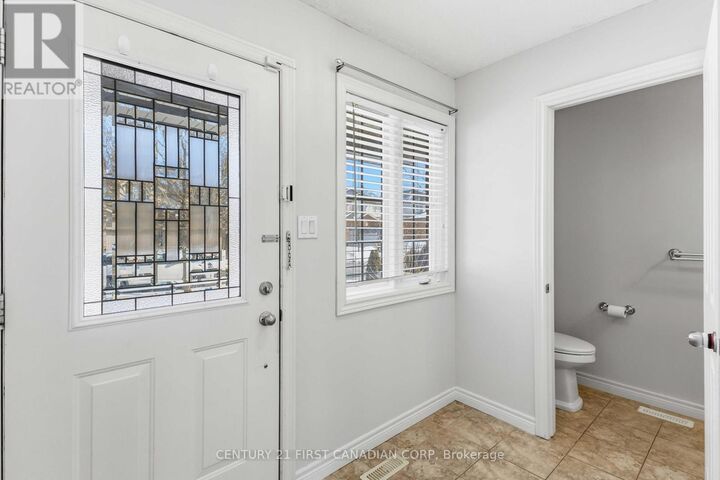 Property Photo: 1678 Blackmaple Crescent ON N5Y 6L6