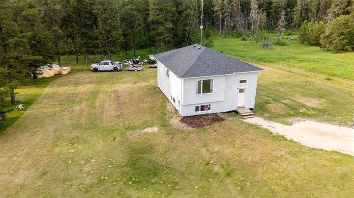 Property Photo:  33 Sentier Deer Trail  MB R0A 0Z0 