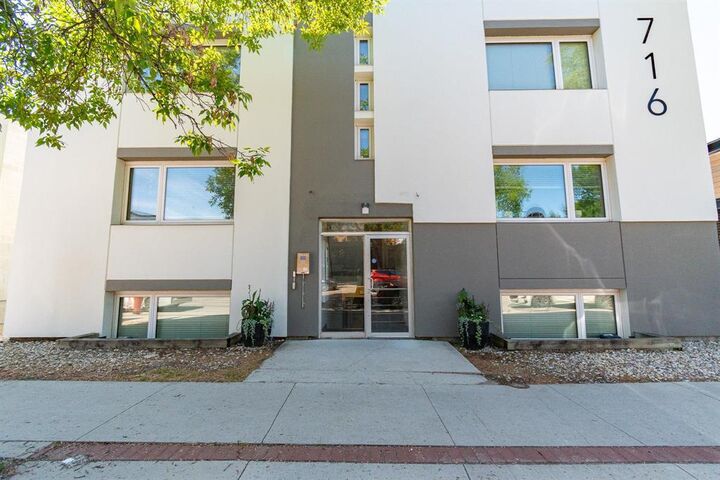 Property Photo:  716 Corydon Avenue  MB R3M 0X9 