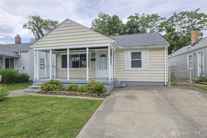 Property Photo: 905 Allen Avenue OH 45015