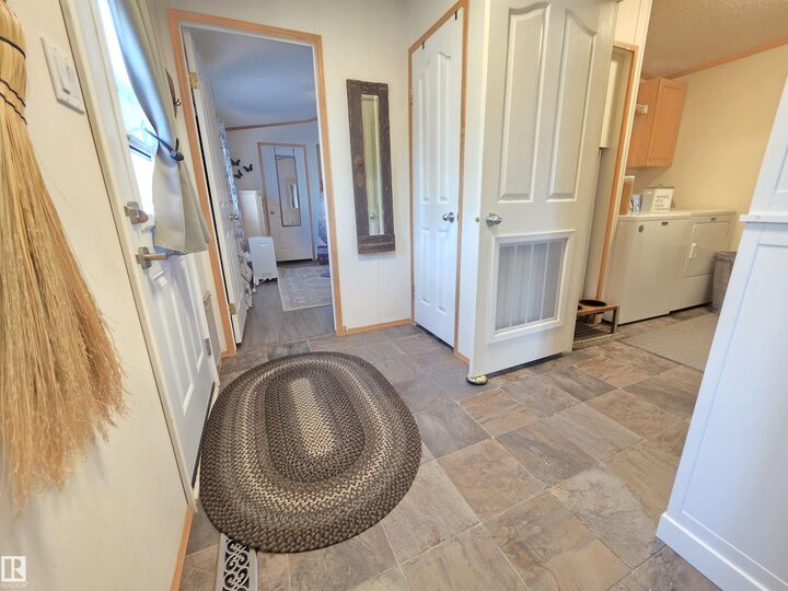 Property Photo:  3400 48 Street 88B  AB T7Z 1S1 