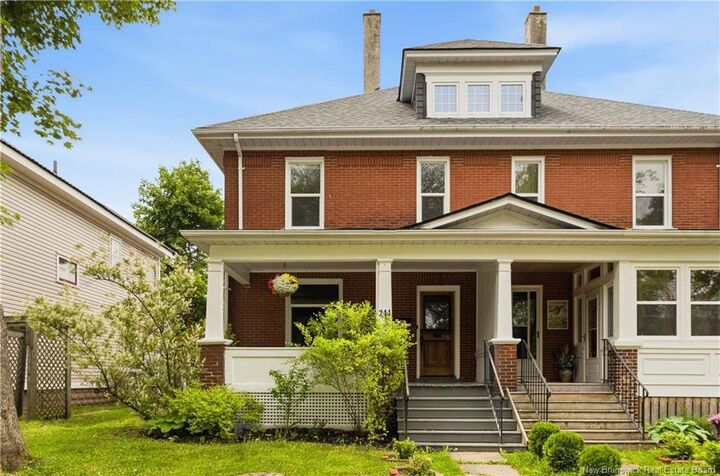 244 Cameron Street — photo 1