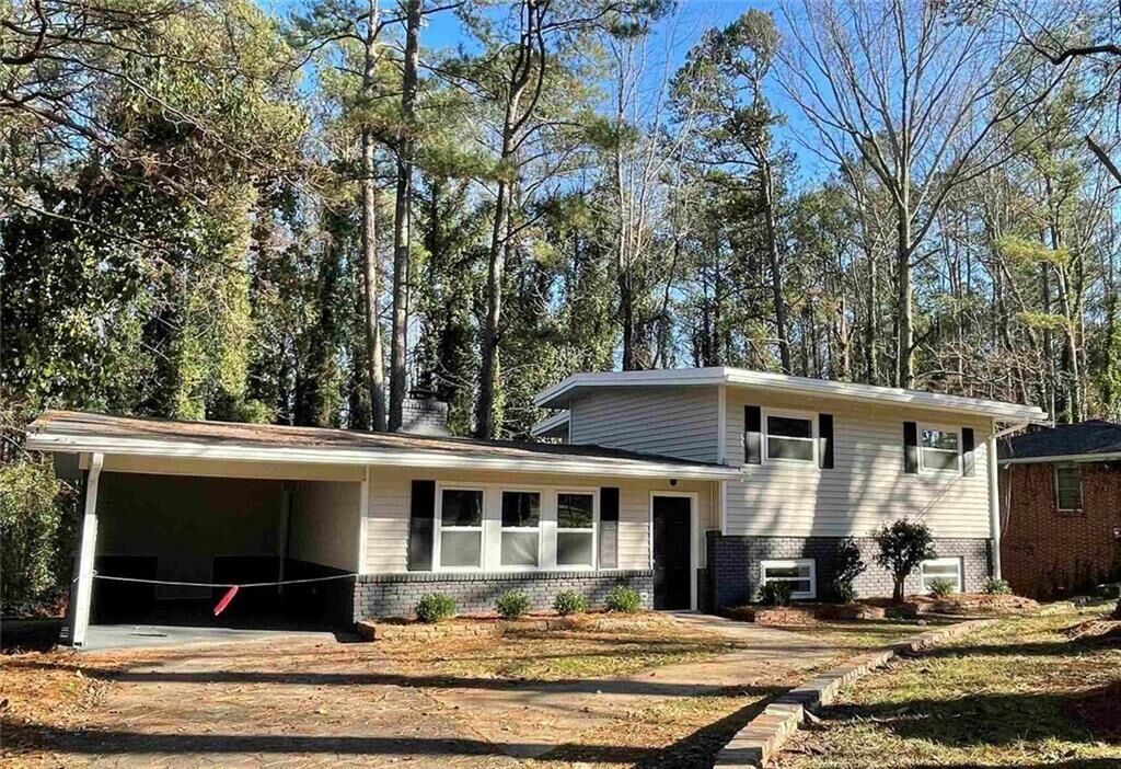 Property Photo:  1946 Austin Road SW  GA 30331 