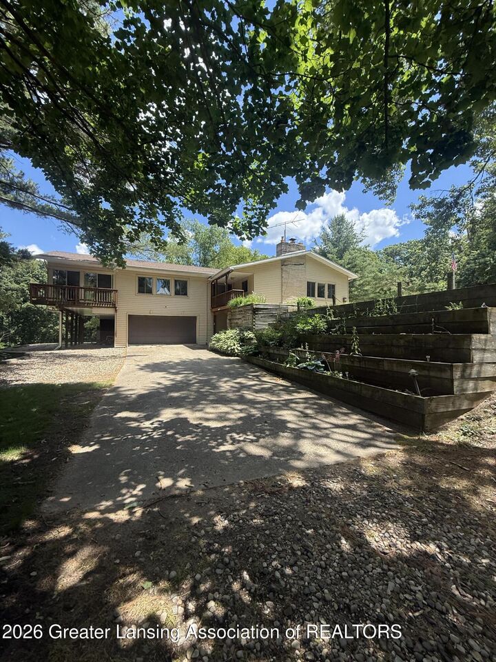 Property Photo:  479 105th Avenue  MI 49080 