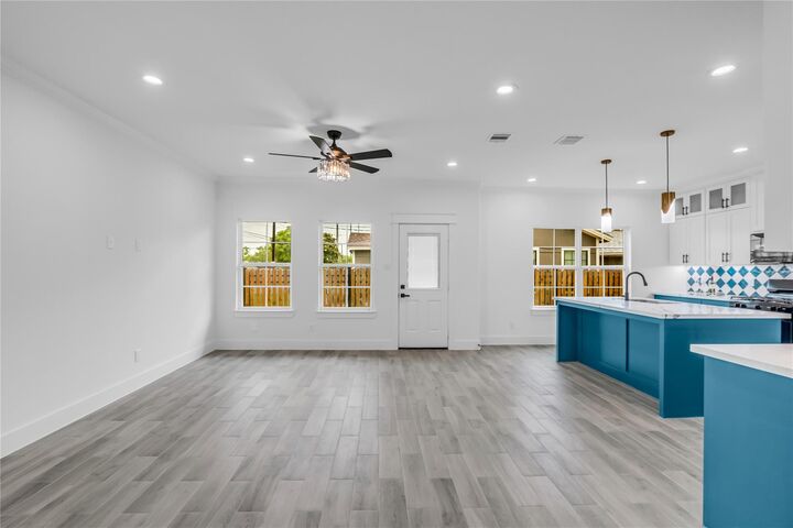 Property Photo: 3168 Golfcrest TX 77087