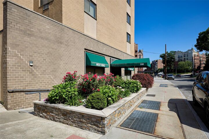 Property Photo: 100 E Hartsdale Avenue 4dw NY 10530