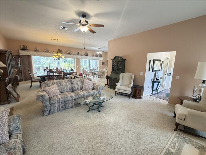 Property Photo: 20620 SW 97th Place FL 34431