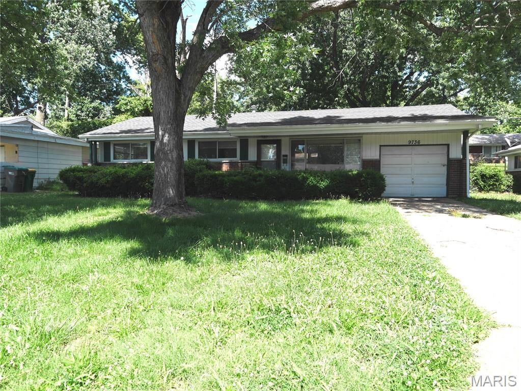 Property Photo:  9736 Lanier Drive  MO 63136 