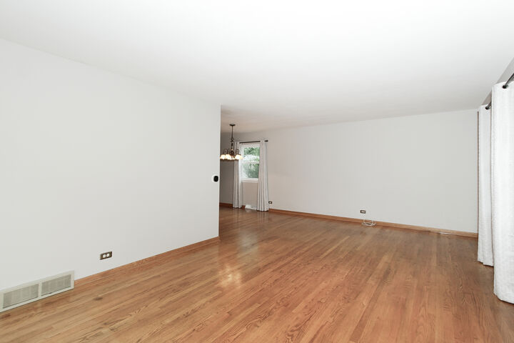 Property Photo:  329 Tupelo Avenue  IL 60540 