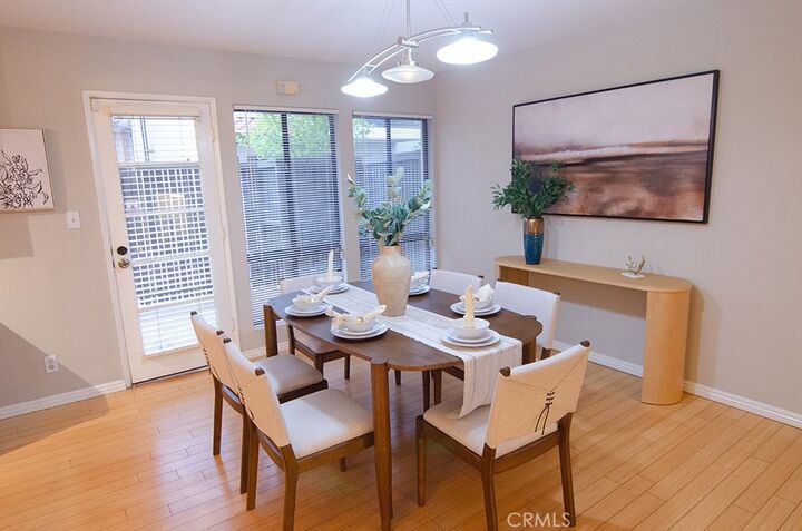 Property Photo:  469 S Catalina Avenue  CA 91106 
