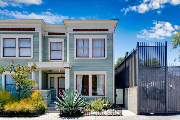 Property Photo: 221 N Raymond 8 CA 91103