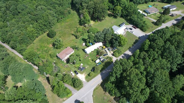 Property Photo: 4368 Old Metal Rd TN 37142