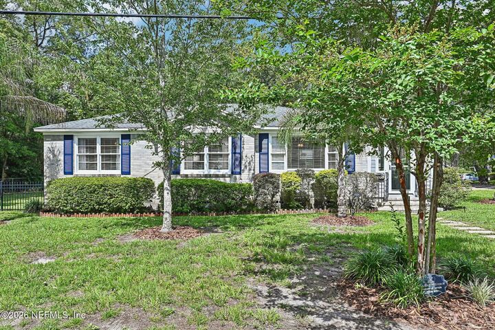 Property Photo:  1936 Woodmere Drive  FL 32210 