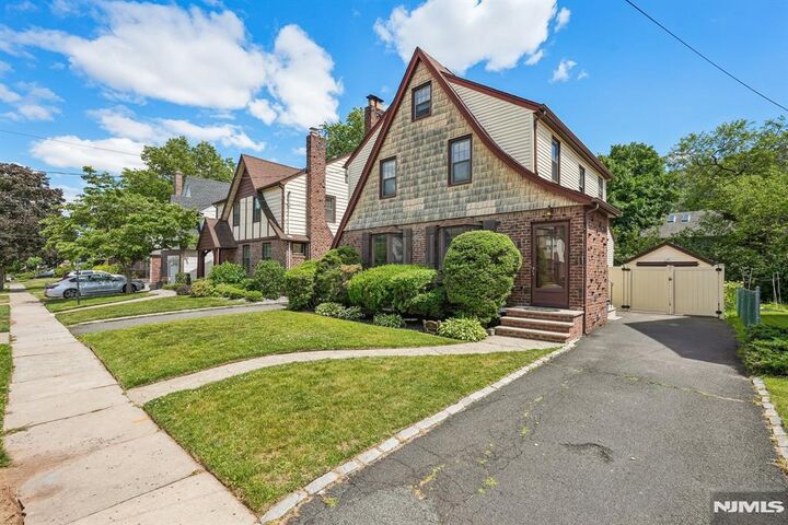 Property Photo: 21 Ferncliff Road NJ 07003