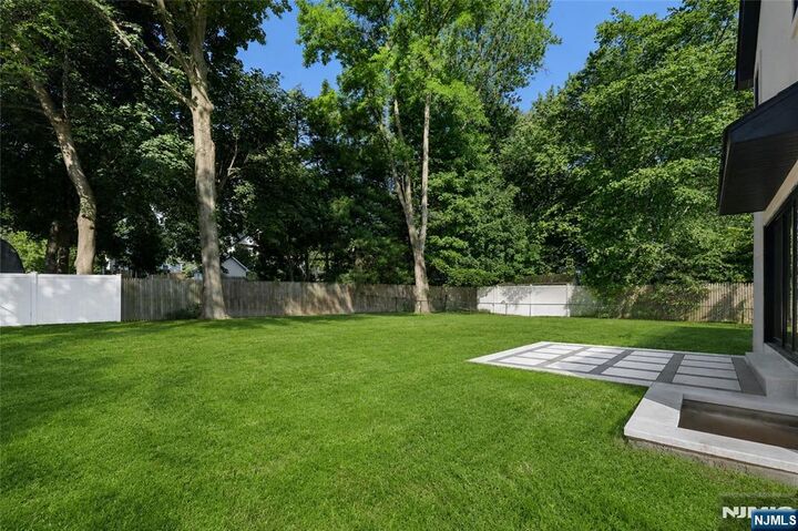Property Photo:  514 High Street  NJ 07624 