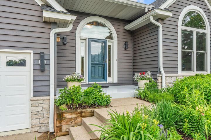Property Photo:  5125 Trenton Lane N  MN 55442 