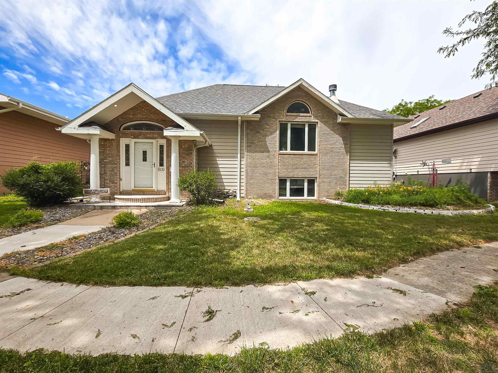 Property Photo: 509 Alderson St IA 51055