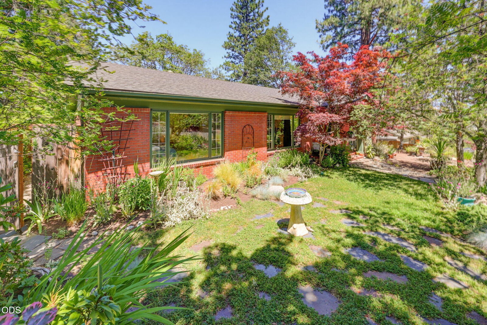Property Photo:  1365 Ponderosa Drive  OR 97520 