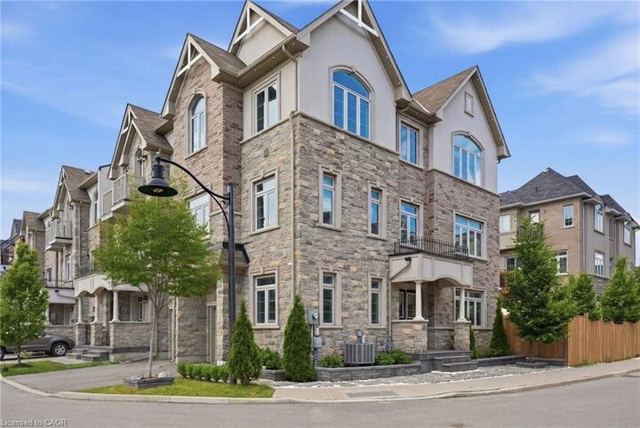 Property Photo:  141 Borers Creek Circle  ON L8B 1W3 
