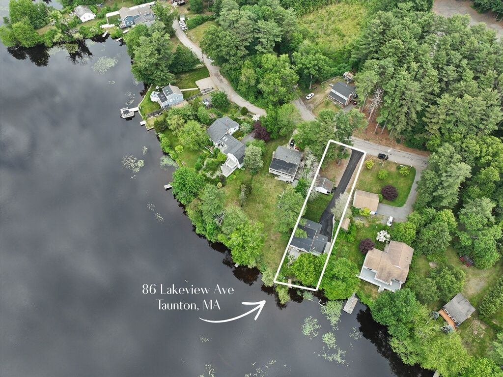 Property Photo:  86 Lakeview Ave  MA 02780 