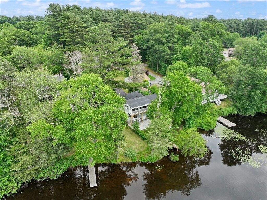 Property Photo:  86 Lakeview Ave  MA 02780 