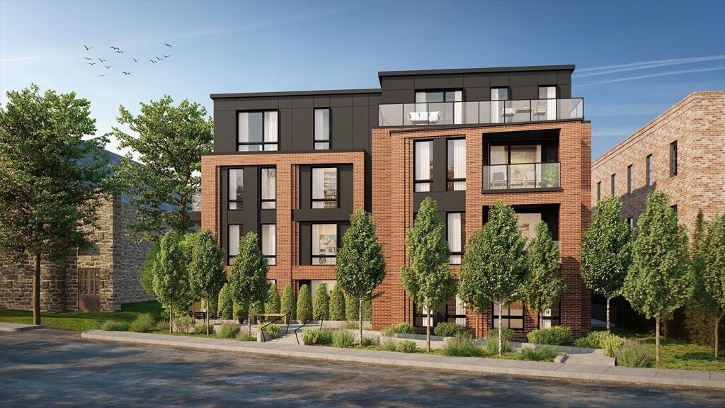 Property Photo:  80 Vernon Street Unit #1A  MA 02446 