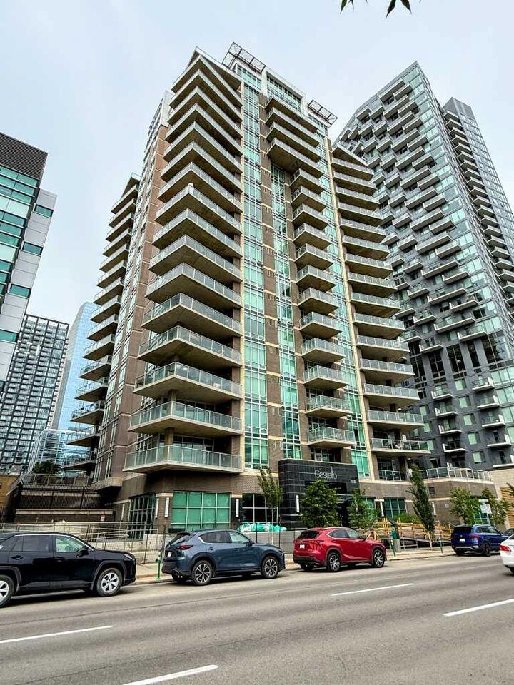 Property Photo: 530 12 Avenue SW 505 AB T2R 0B1