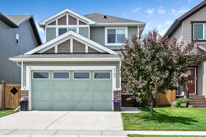 140 Wildrose Drive — photo 1