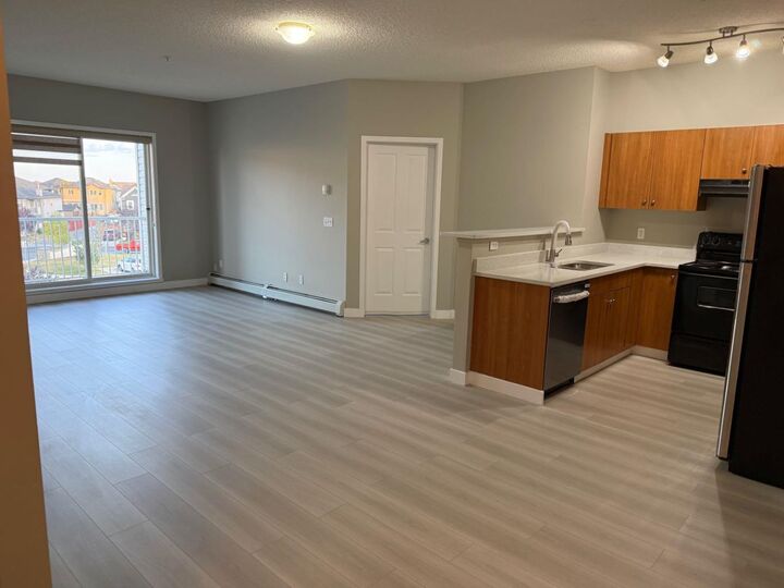 Property Photo: 1140 Taradale Drive NE 1319 AB T3J 0G1
