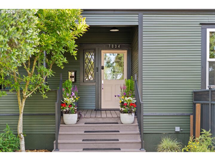 Property Photo: 7034 N John Ave OR 97203