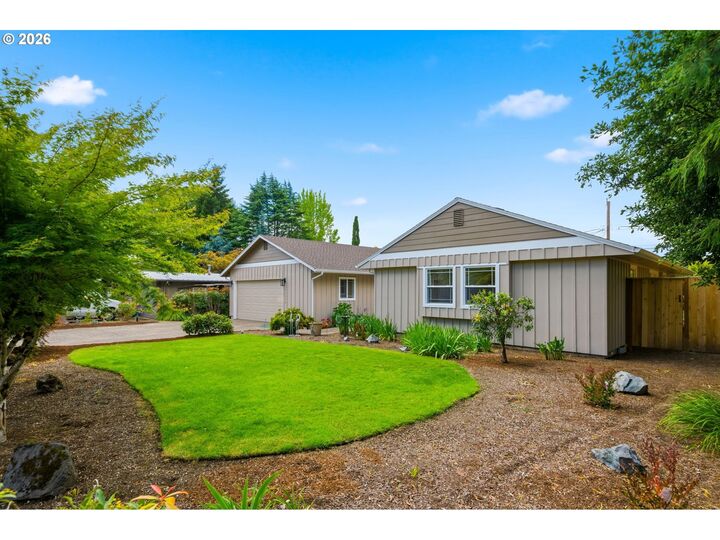 Property Photo: 12125 SW Lynnridge Ave OR 97225
