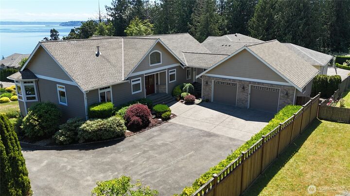 Property Photo:  8102 E Perelli Lane  WA 98366 