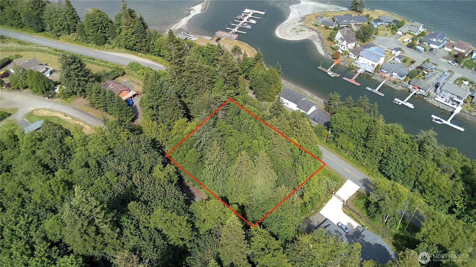 Property Photo:  999  Bluejay Lane  WA 98365 