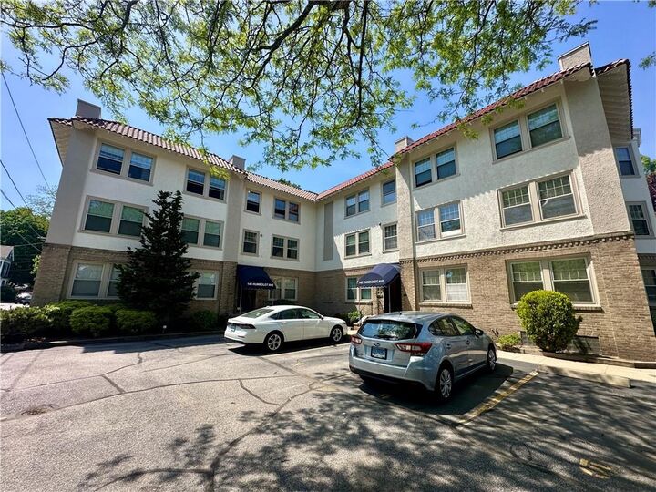 Property Photo:  140 Humboldt Avenue 1  RI 02906 