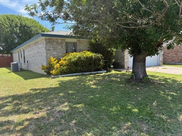 Property Photo:  2718 Regent Boulevard  TX 76905 
