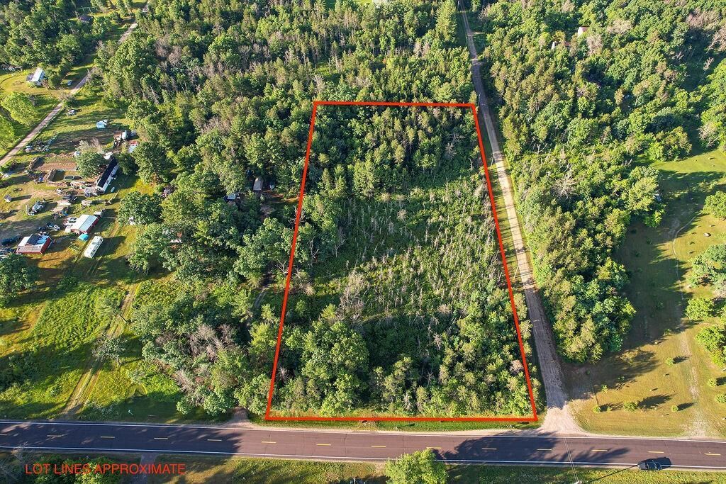 Property Photo: 1369 County Road C WI 54613