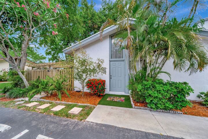 Property Photo:  7447 W Sunrise Blvd 7447  FL 33313 