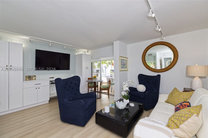 Property Photo: 5838 SW 74th Ter 317 FL 33143