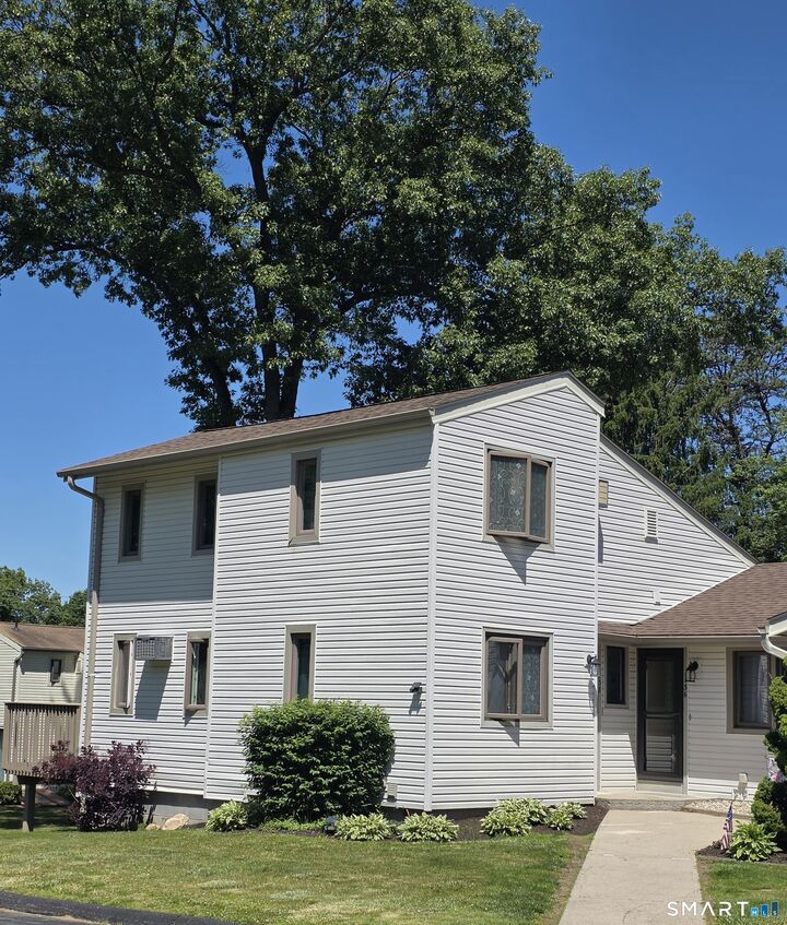 Property Photo: 132 Butternut Lane 138 CT 06010